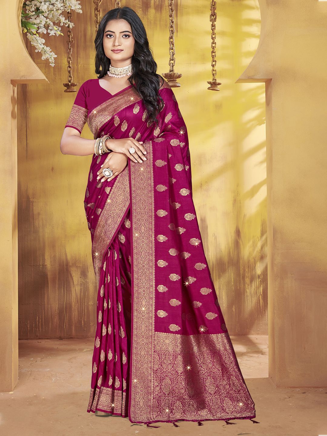 

SANGAM PRINTS Woven Design Zari Tussar Saree, Magenta