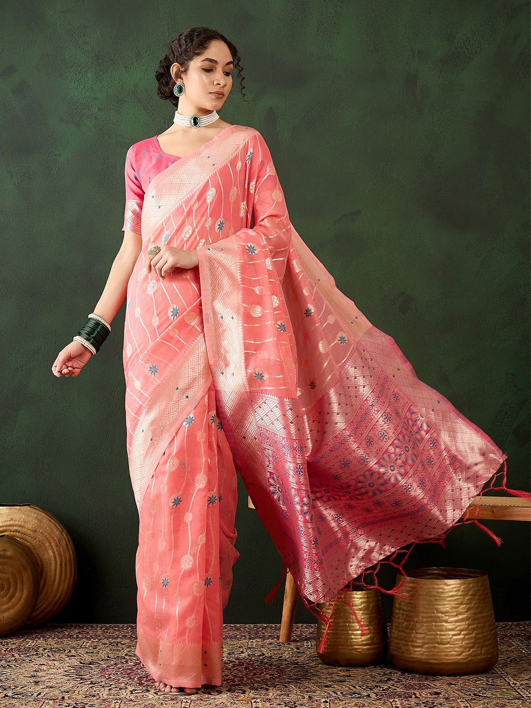 

DIVASTRI Woven Design Zari Kanjeevaram Saree, Peach