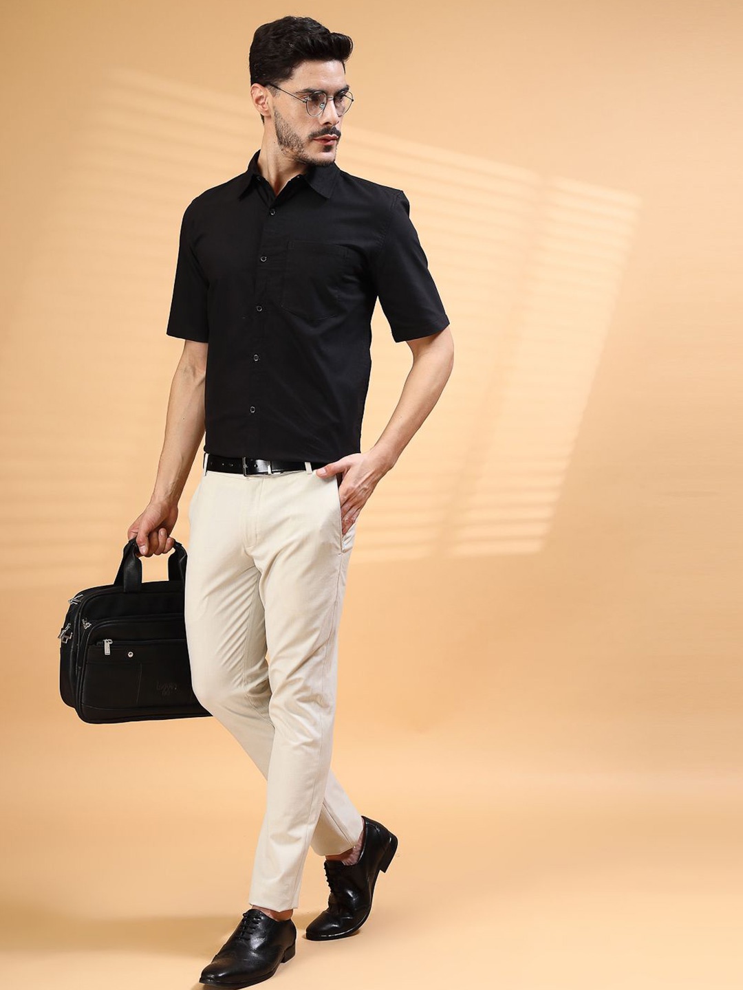 

Vanguard Men Original Spread Collar Solid Cotton Formal Shirt, Black