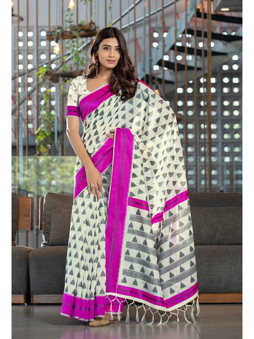 

MAHALASA Printed Pure Cotton Saree, Pink