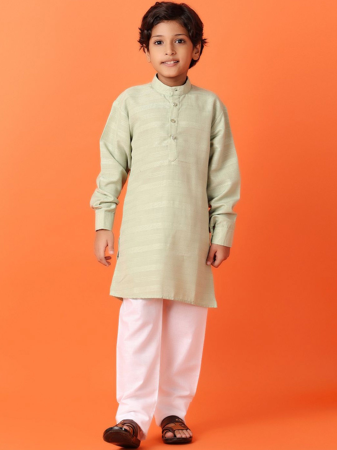 

V-Mart Boys Striped Regular Dupion Silk Kurta with Pyjamas, Green