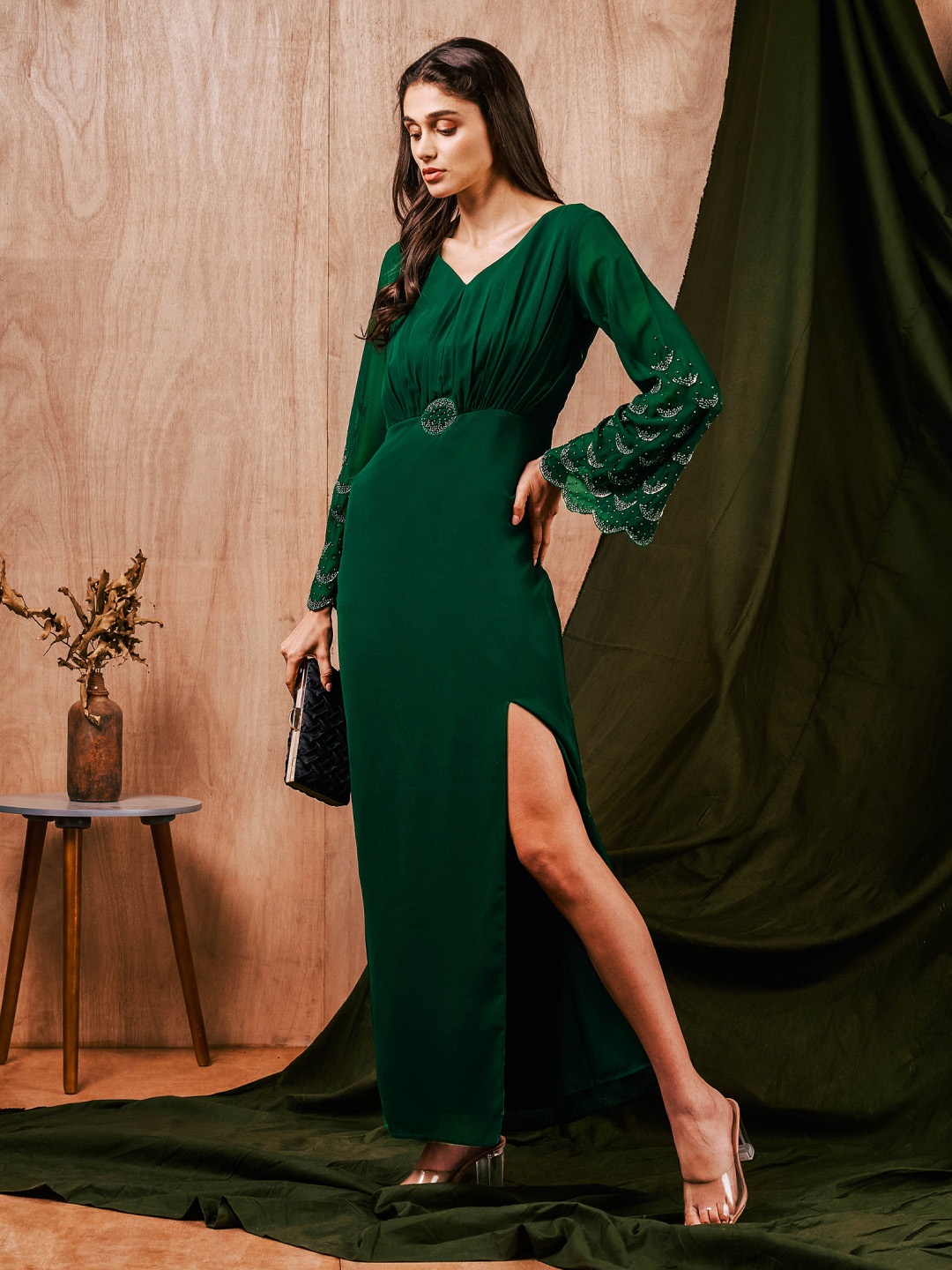 

MISH X Solid Flared Sleeves Maxi Dress, Green