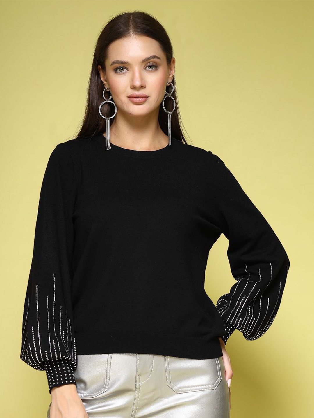 

Mafadeny Women Solid Round Neck Top, Black