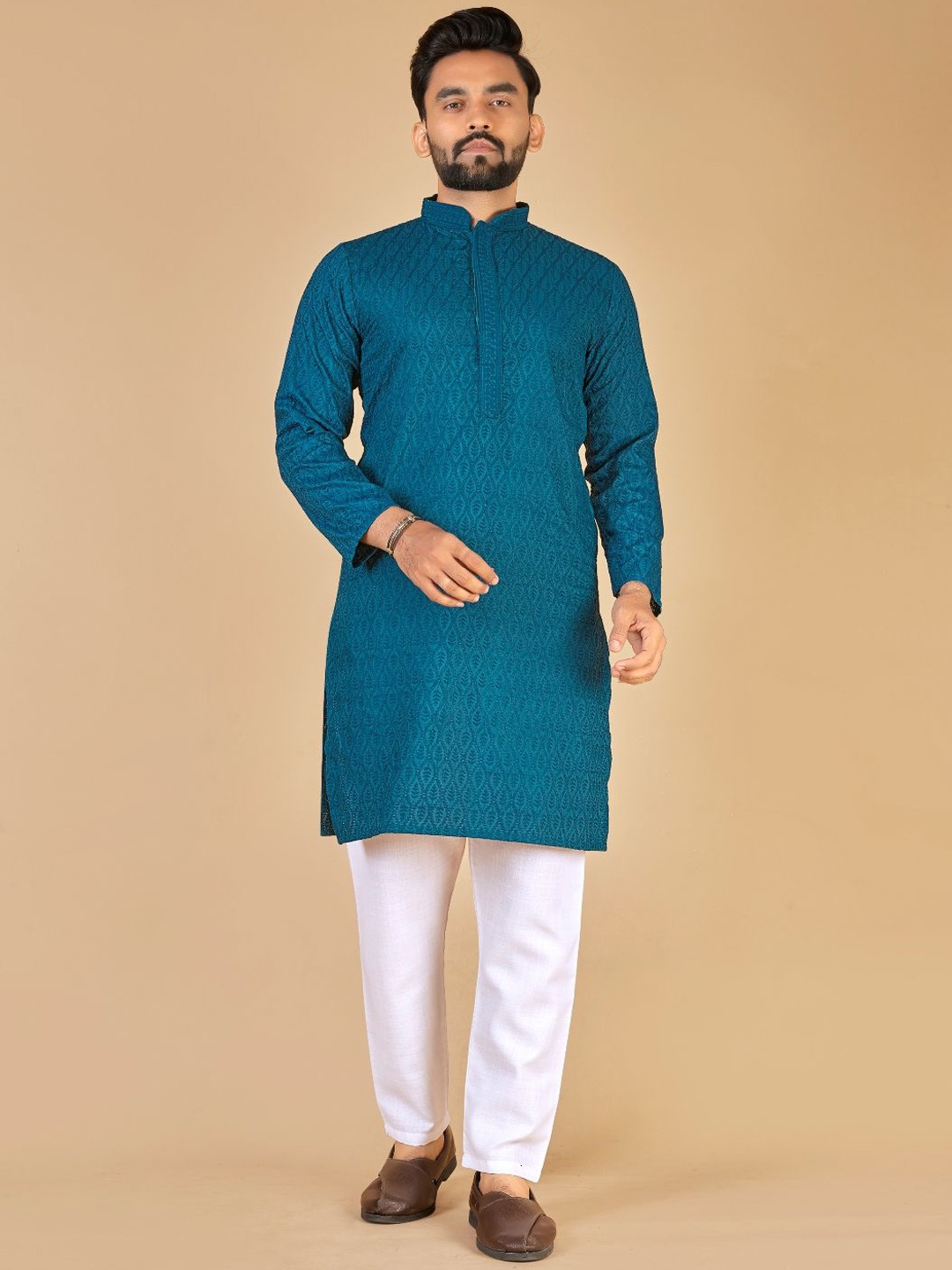

Zurika Fashion Men Pure Cotton Chikankari Embroidered Kurtas, Blue