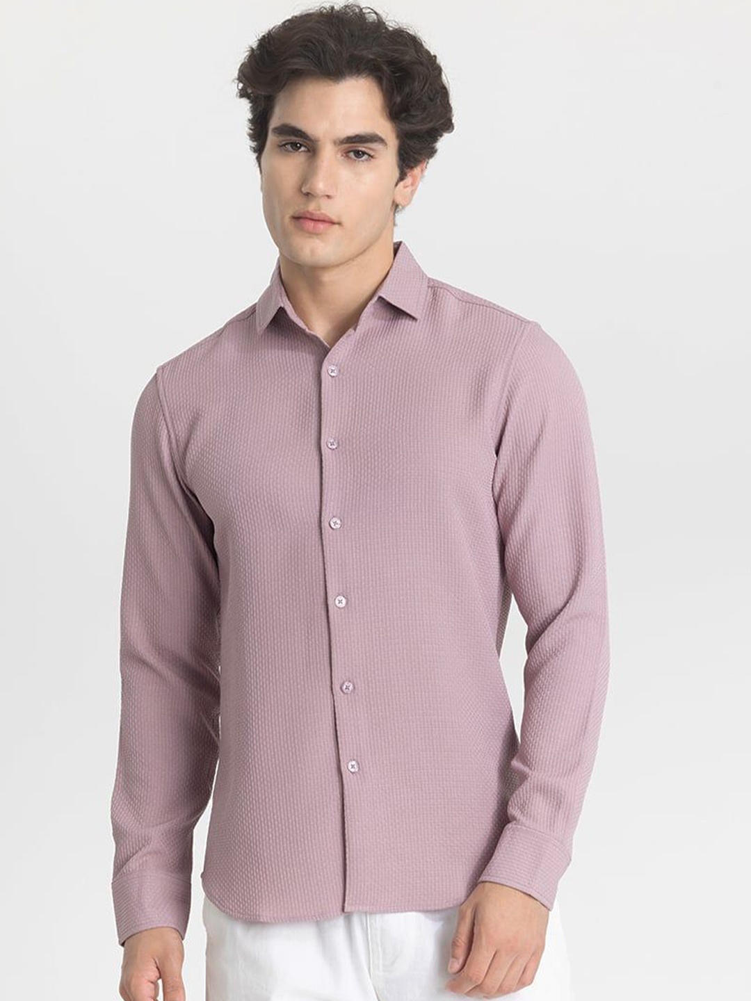 

Snitch Men Smart Spread Collar Solid Slim Fit Casual Shirt, Mauve