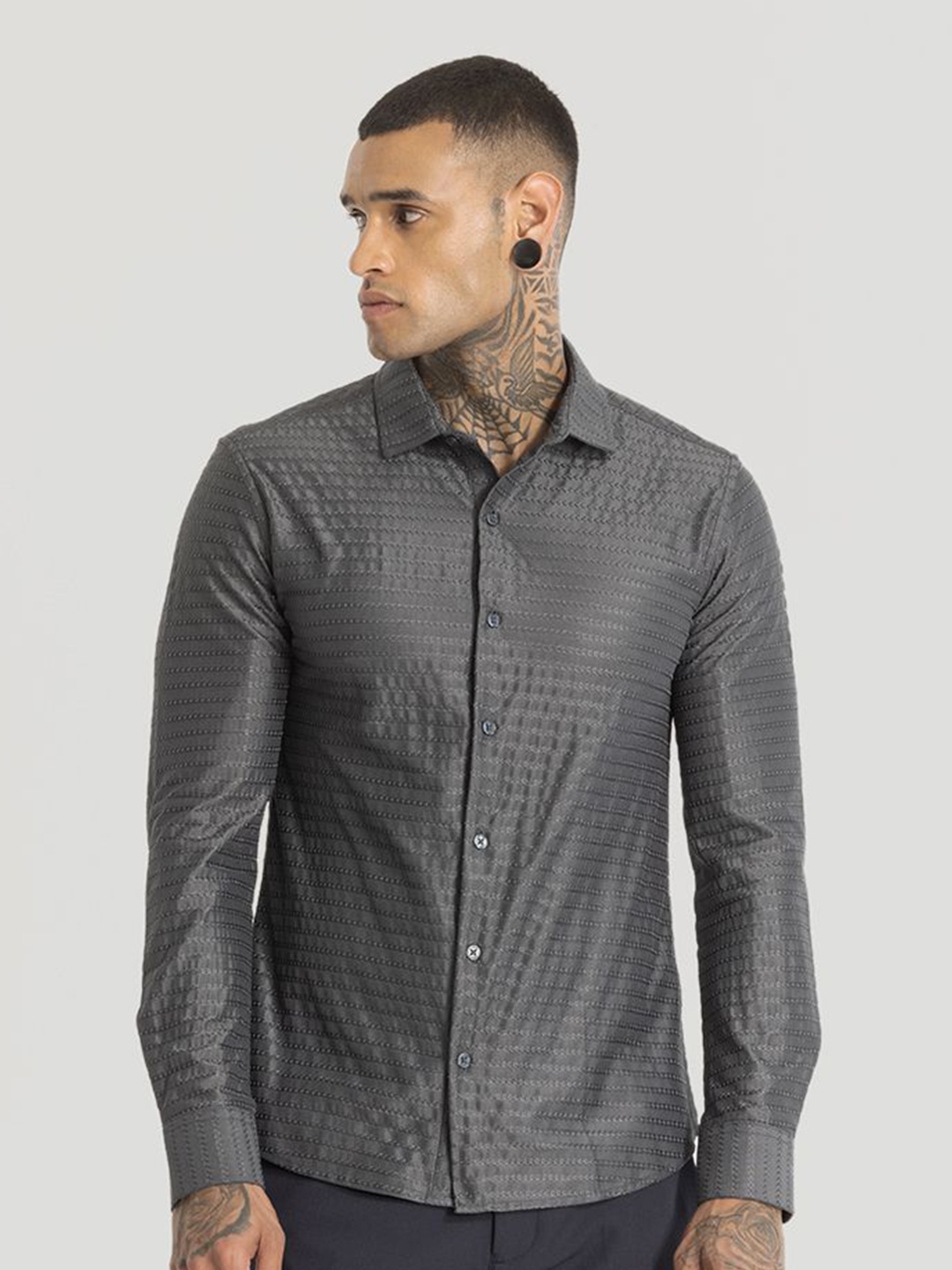 

Snitch Men Smart Spread Collar Textured Slim Fit Casual Shirt, Grey
