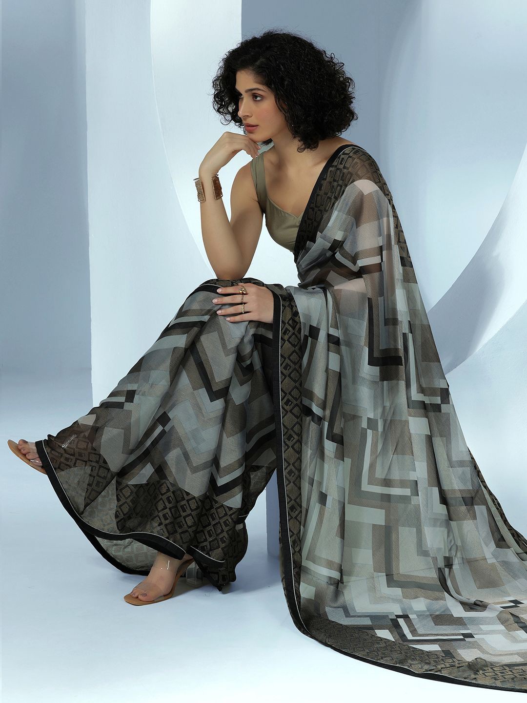 

Libas Women Soft Printed Saree, Grey