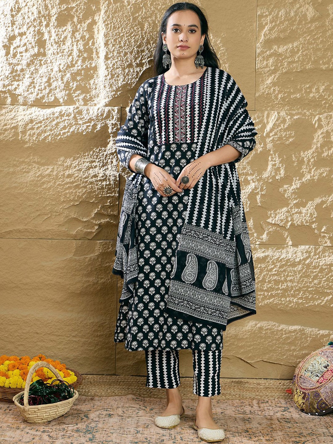 

Indo Era Women Ethnic Motifs Printed Thread Work Pure Cotton Kurta with Trousers & Dupatta, Black