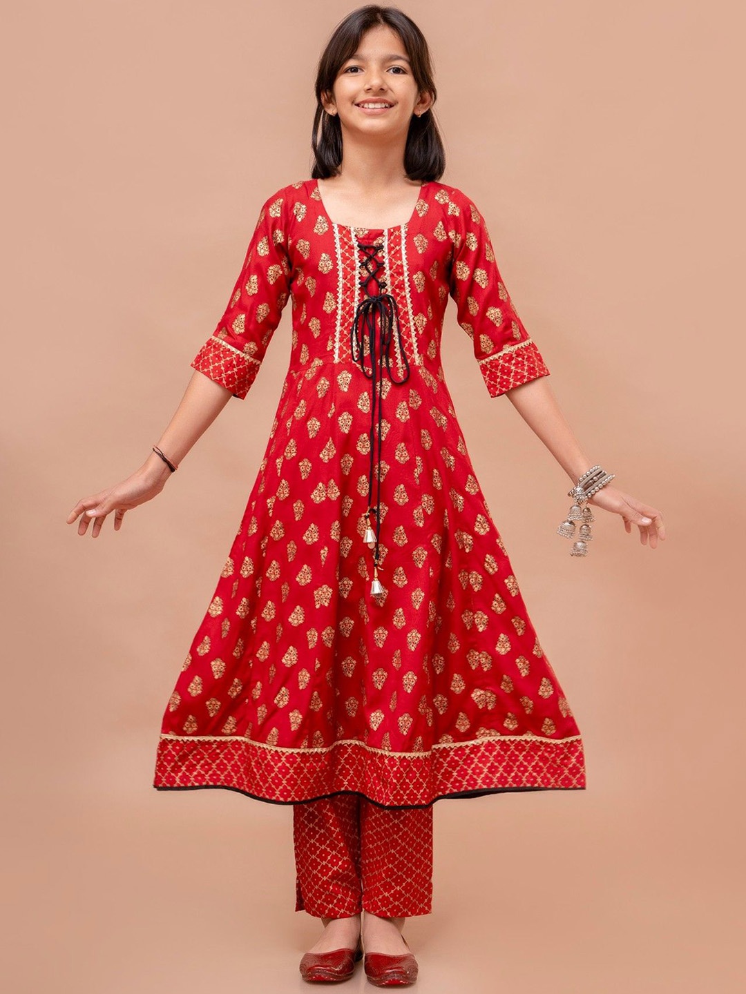 

NYPA Girls Printed Kurta with Trousers & With Dupatta, Maroon