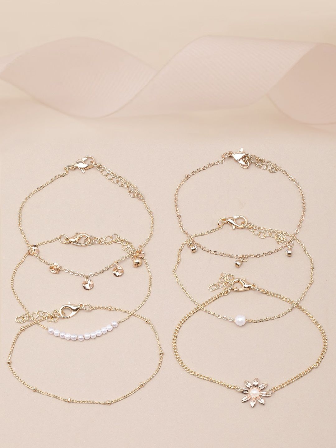 

KPOP Set Of 6 Gold-Plated Beaded Charm Bracelet