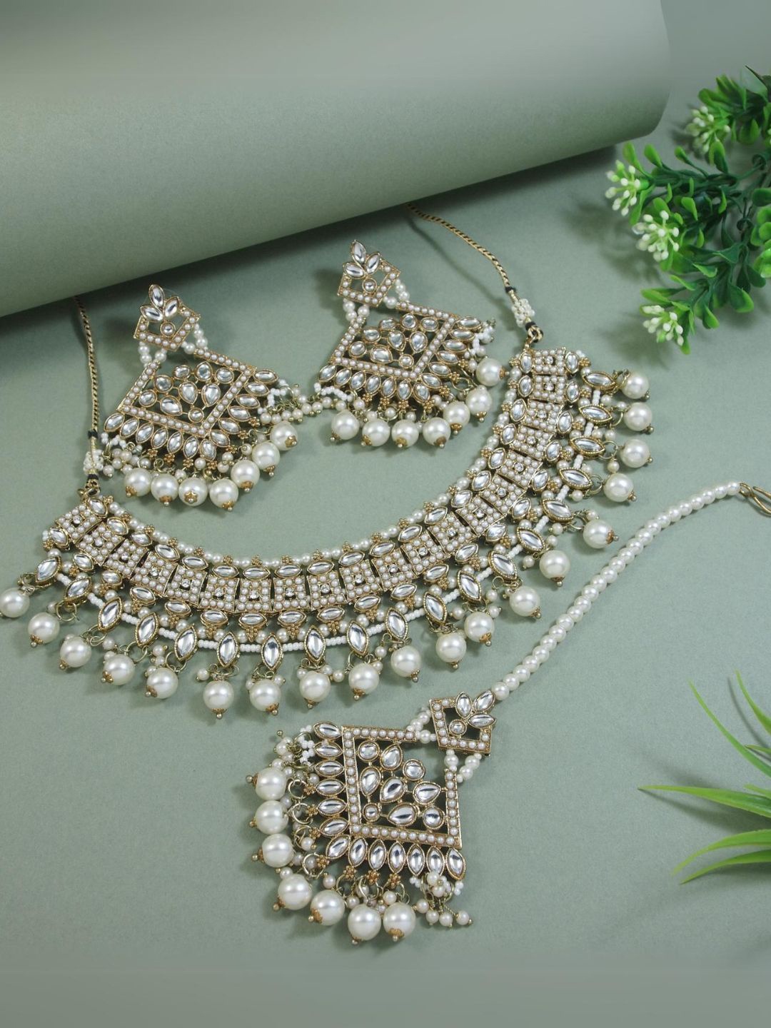 

I Jewels Gold-Plated Kundan Stones Studded & Pearls Beaded Jewellery Set