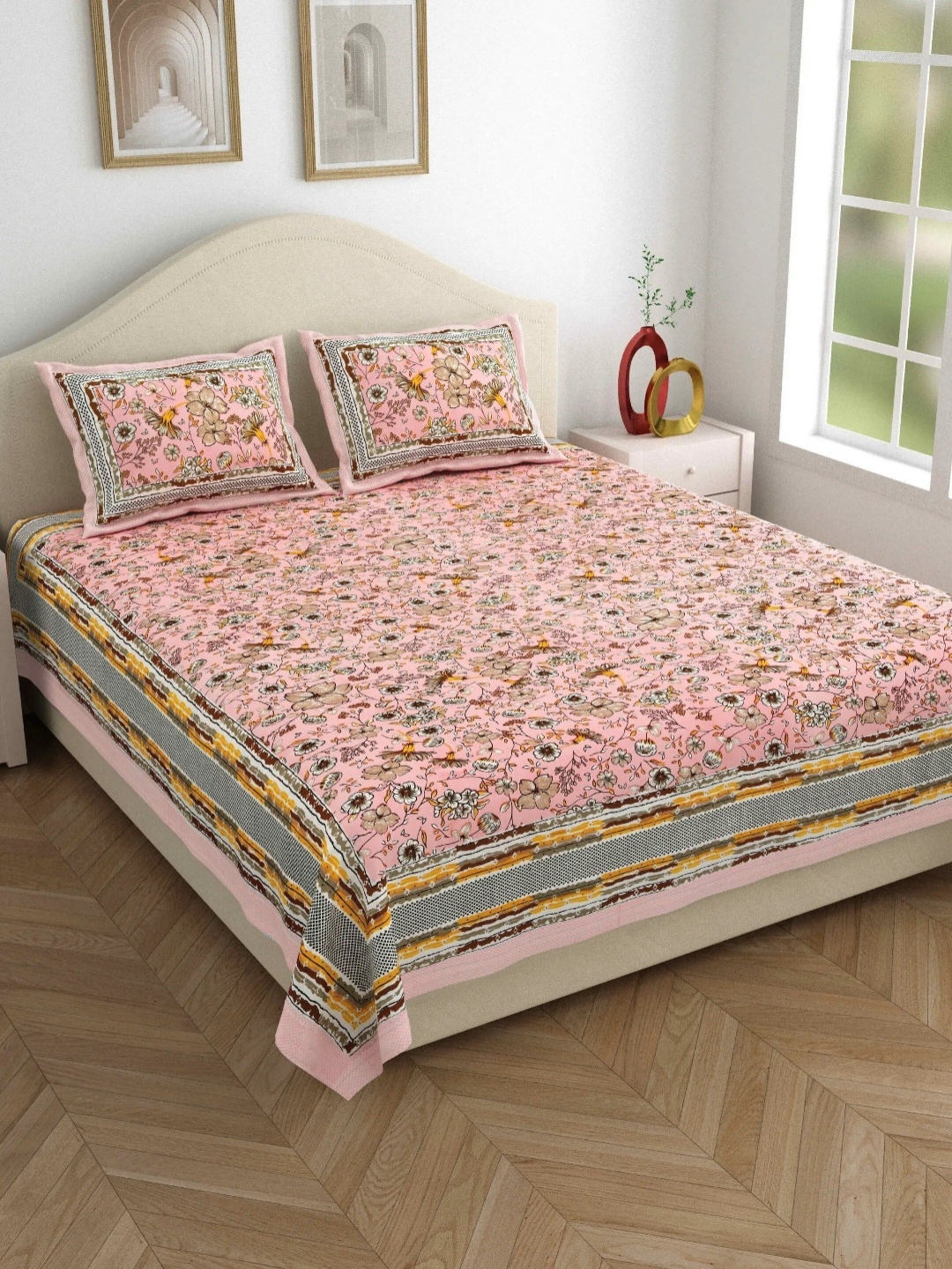 

LIVING ROOTS Ethenic Jaipur Pink Printed 210 TC Cotton King Bedsheet & 2 Pillow Covers