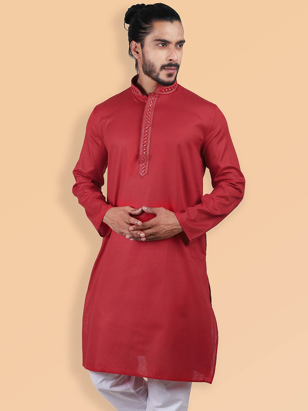 

ETHNIC FACTORY Men Embroidered Thread Work Kurta, Maroon