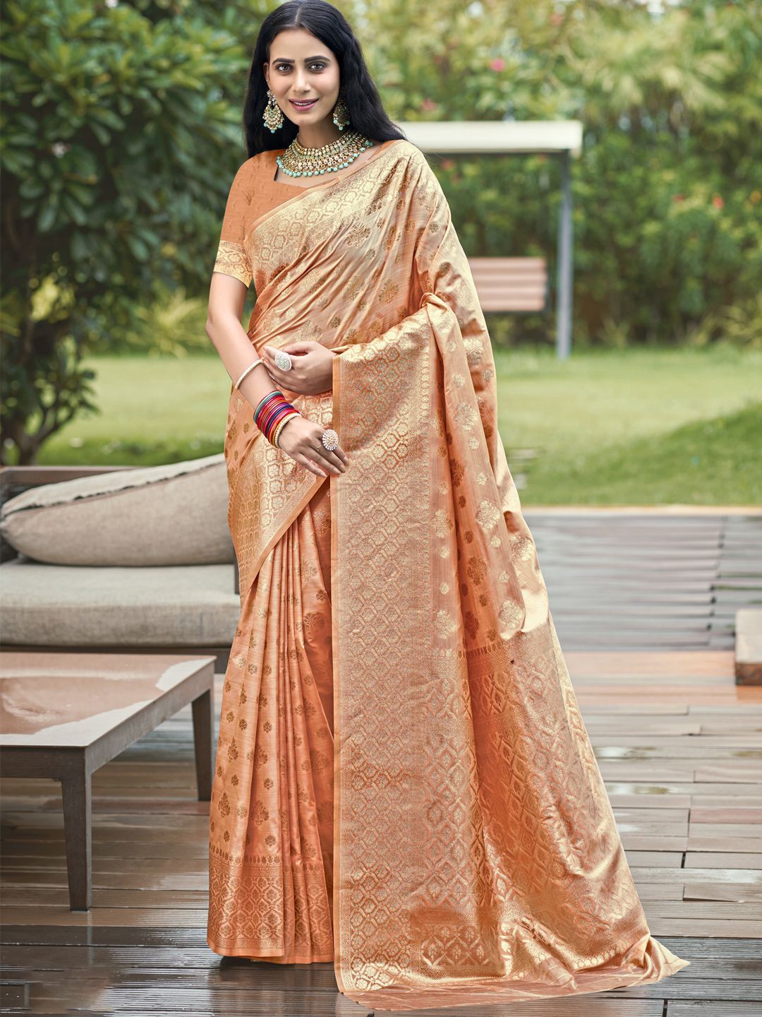 

SANGAM PRINTS Woven Design Zari Tussar Saree, Peach