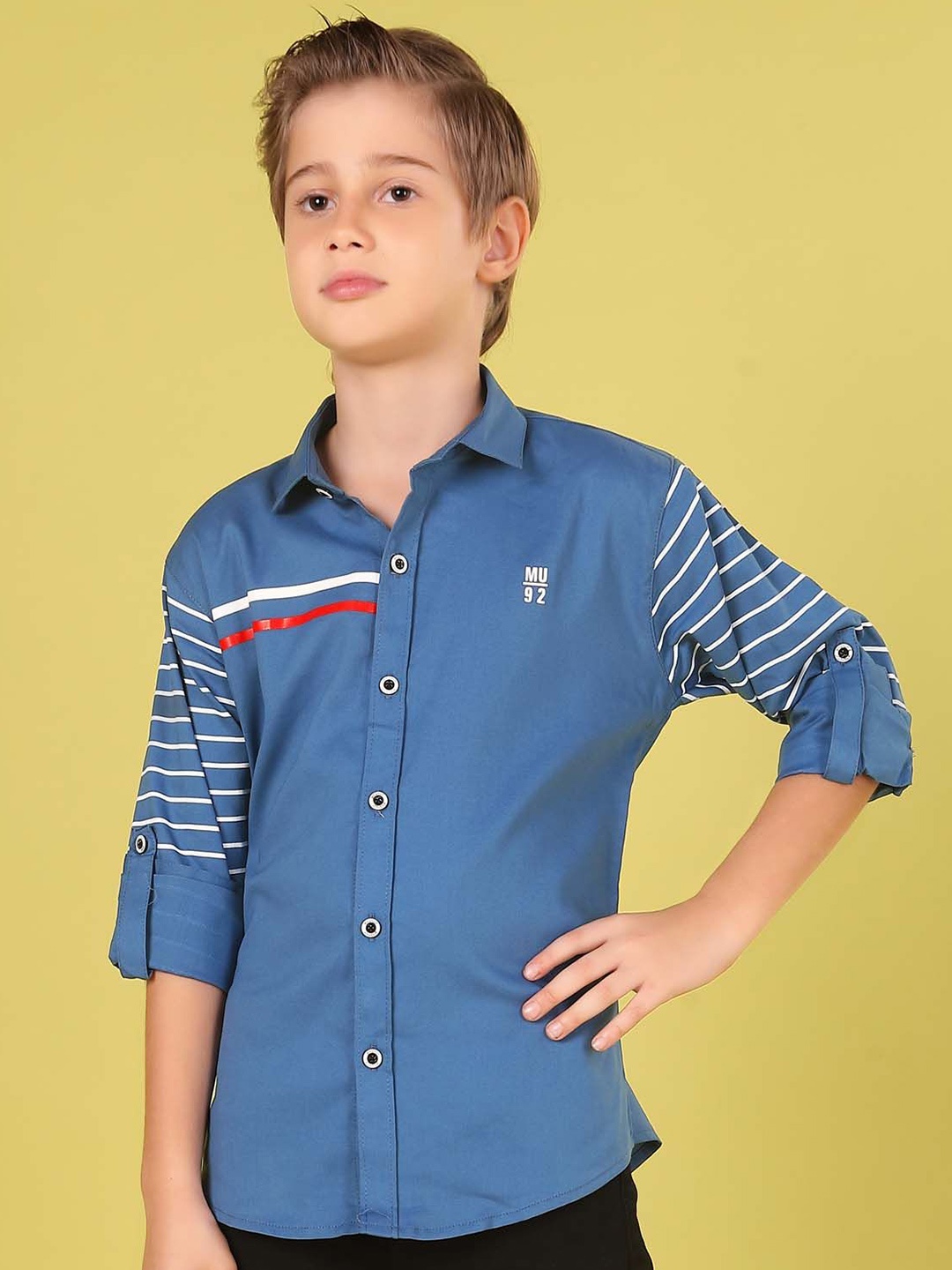 

MashUp Boys Classic Spread Collar Solid Cotton Casual Shirt, Blue