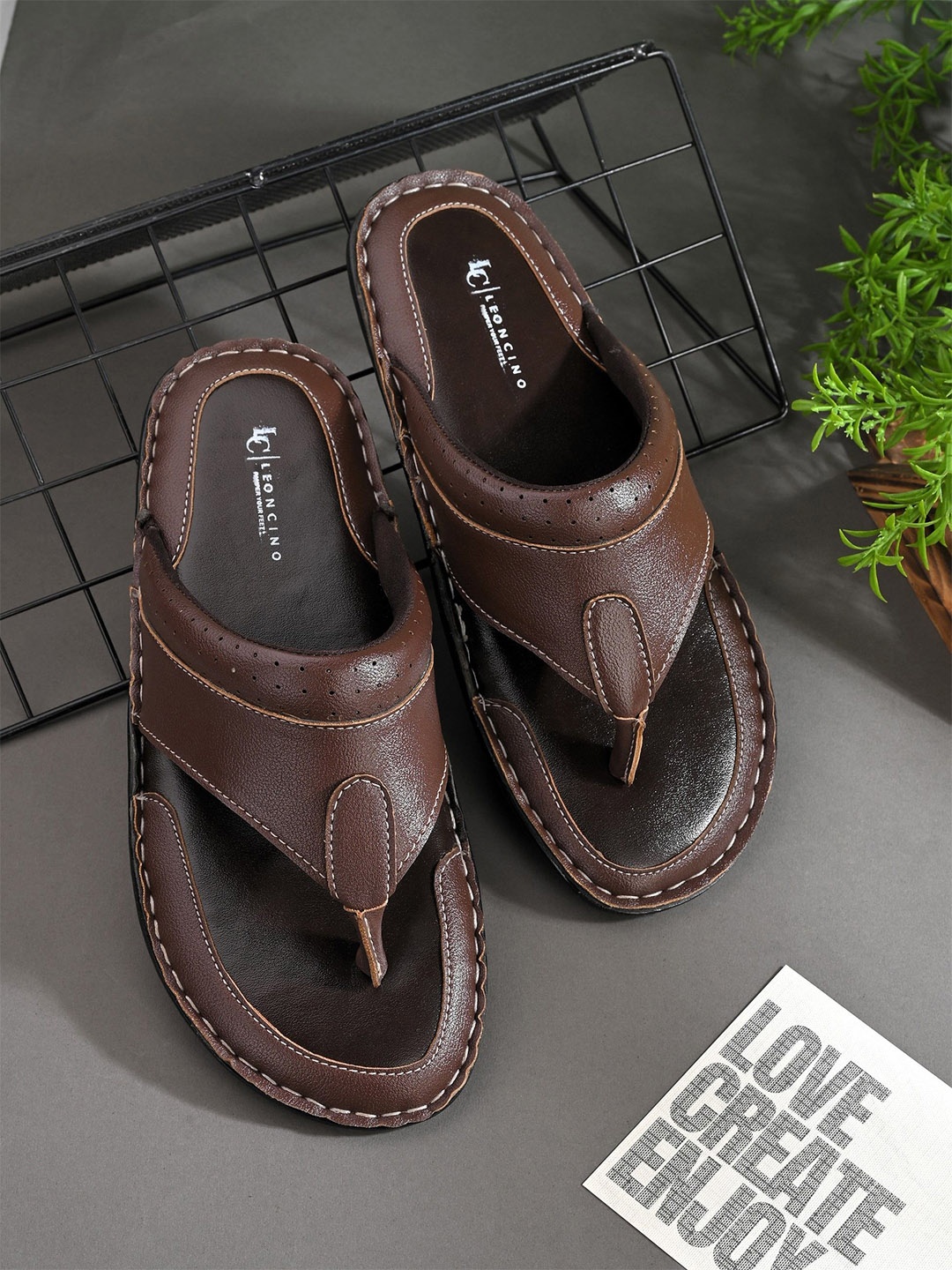 

LEONCINO Men Ethnic Slip-On Comfort Sandals, Brown