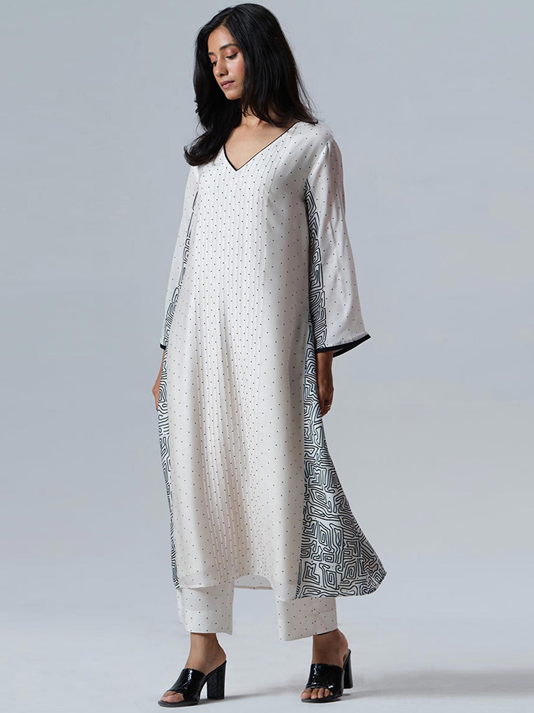 

Ganga Gardenia Polka Dot Printed Pure Silk Tunic & Palazzos, Cream