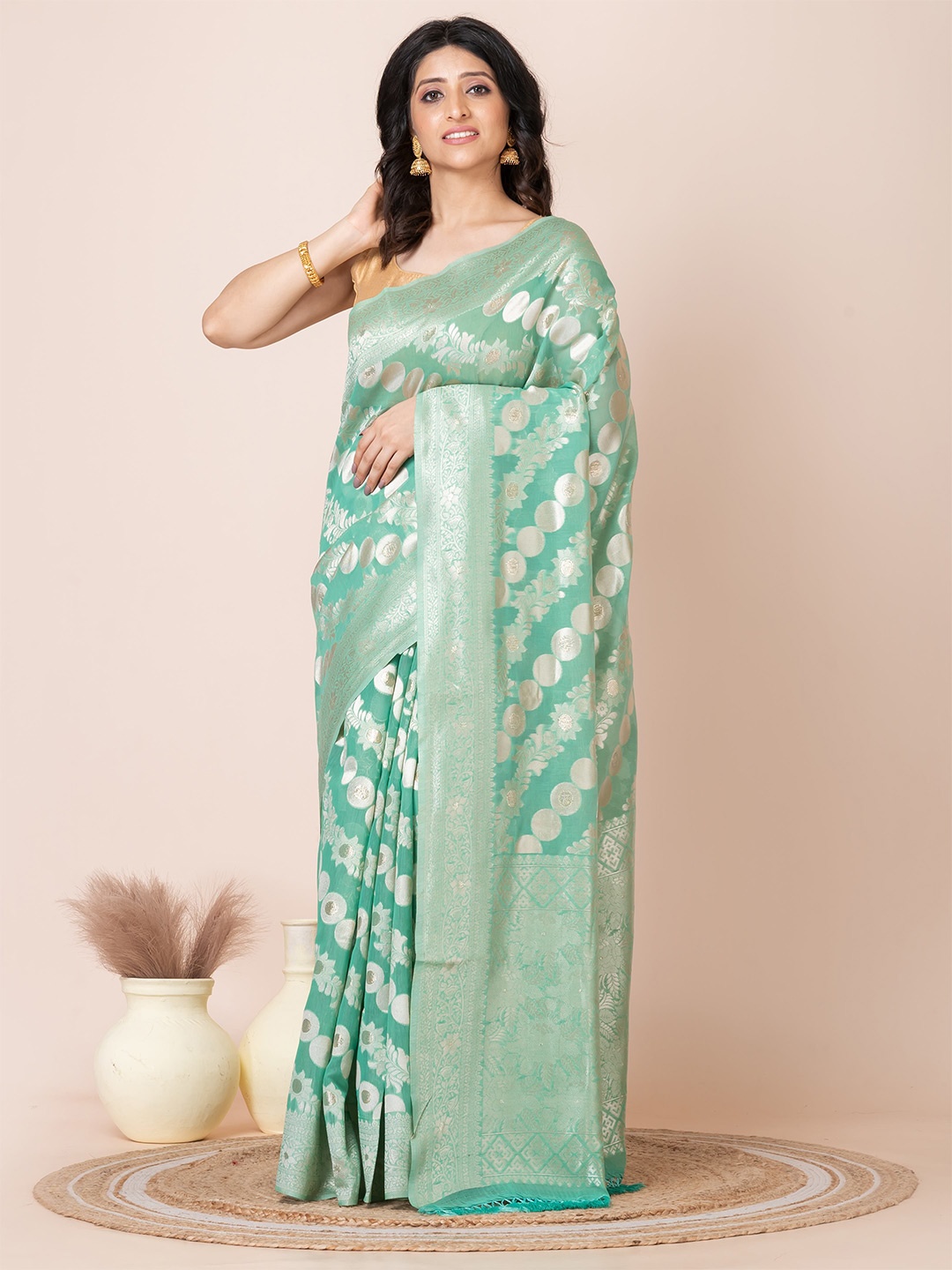 

Laa Calcutta Floral Zari Organza Banarasi Saree, Green