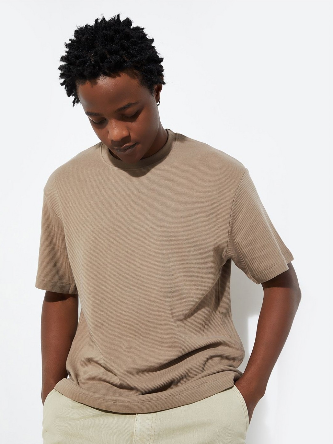 

max URB_N Men Relaxed Fit Textured T-shirt, Beige