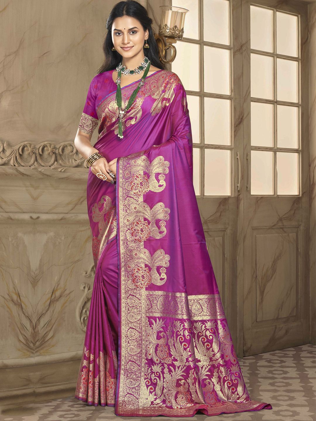 

SANGAM PRINTS Woven Design Zari Tussar Saree, Magenta