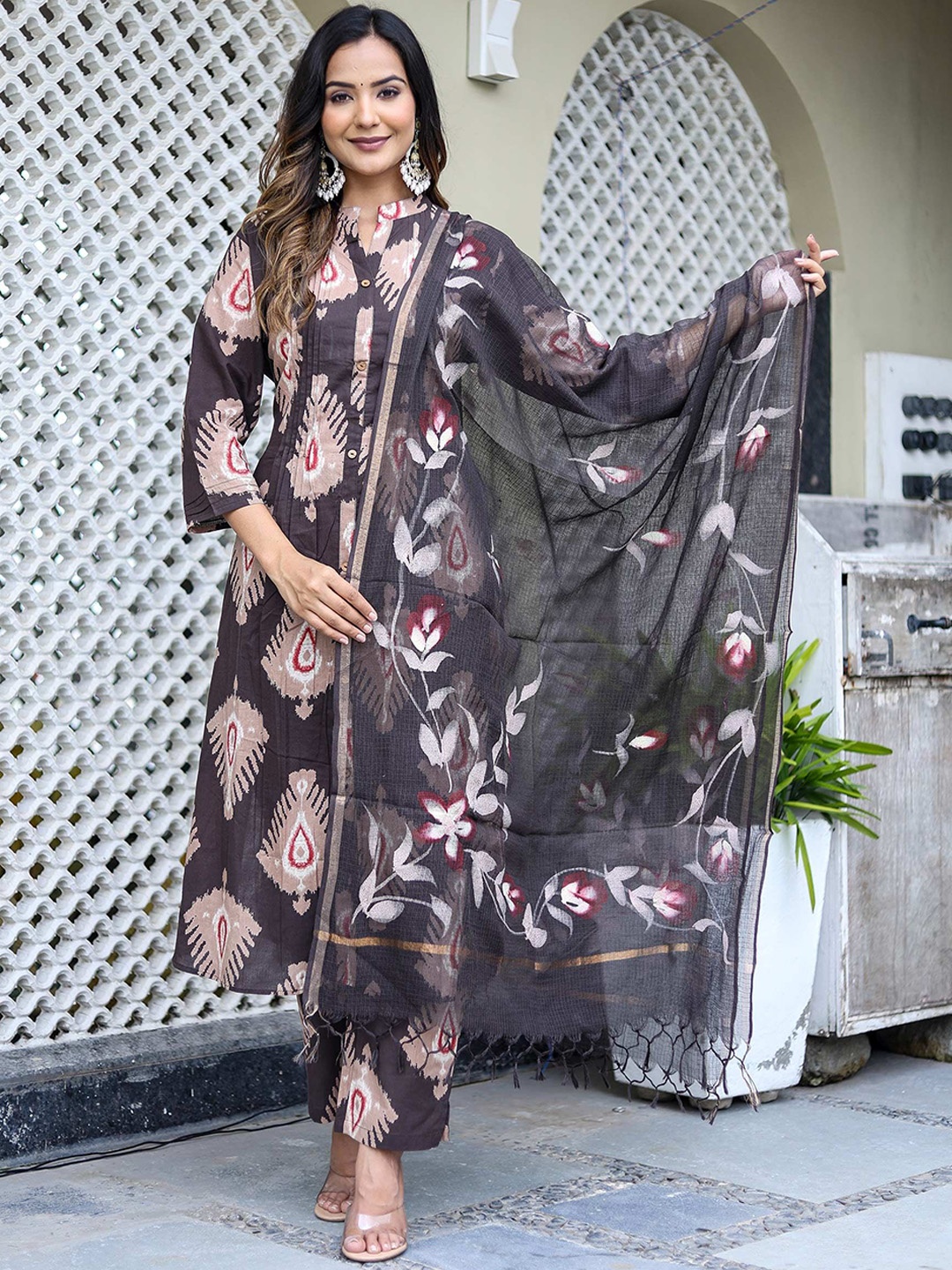 

Benaaz Women Printed Regular Pure Cotton Kurta With Trousers & Dupatta, Brown
