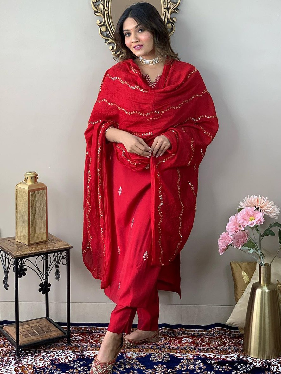 

CaniBani Women Chanderi Silk Ethnic Motifs Embroidered Kurta with Trousers & With Dupatta, Red