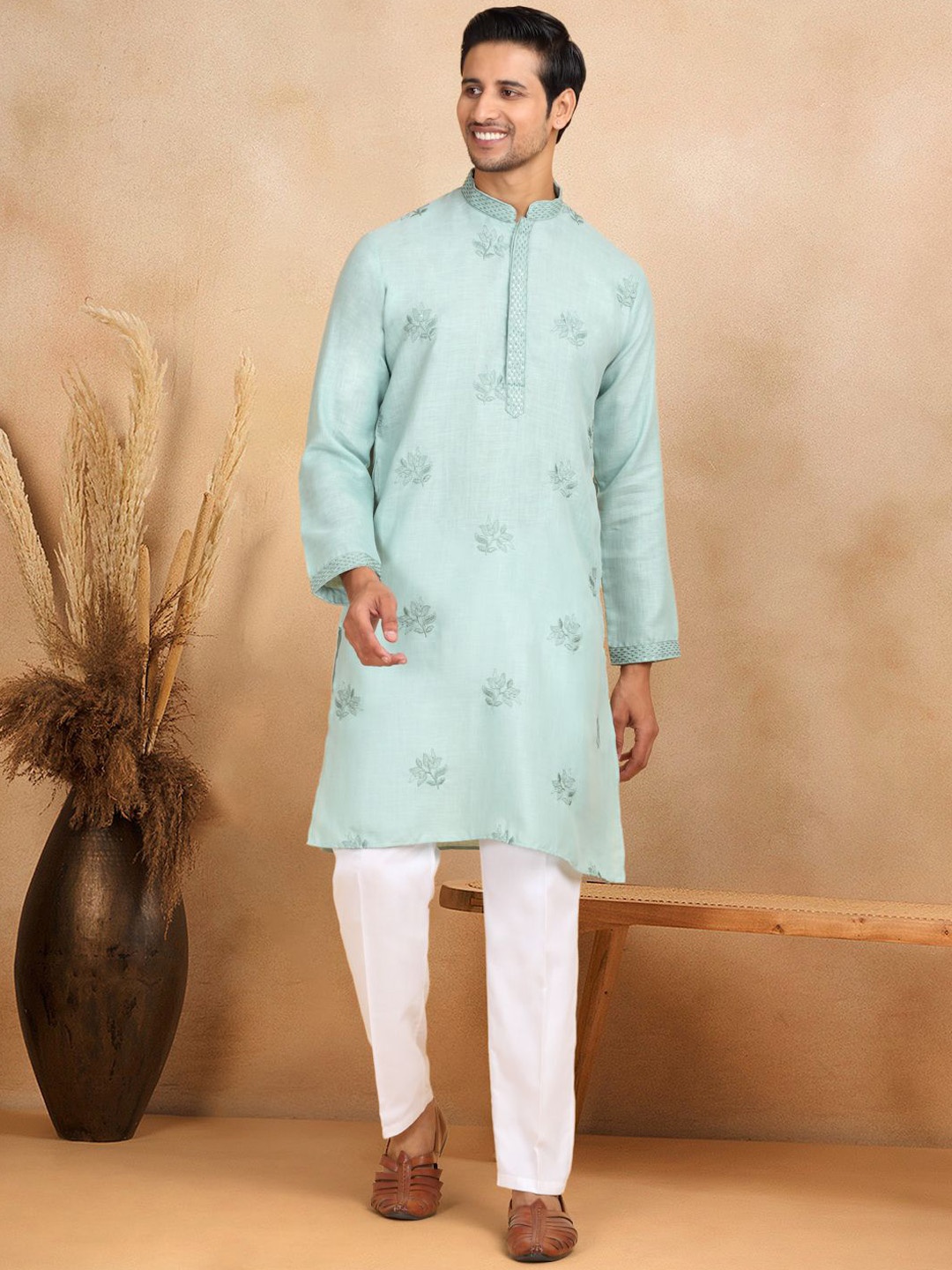 

KRAFT INDIA LUXE Men Ethnic Motifs Embroidered Thread Work Grandeur & Majestic Artwork Kurta, Green