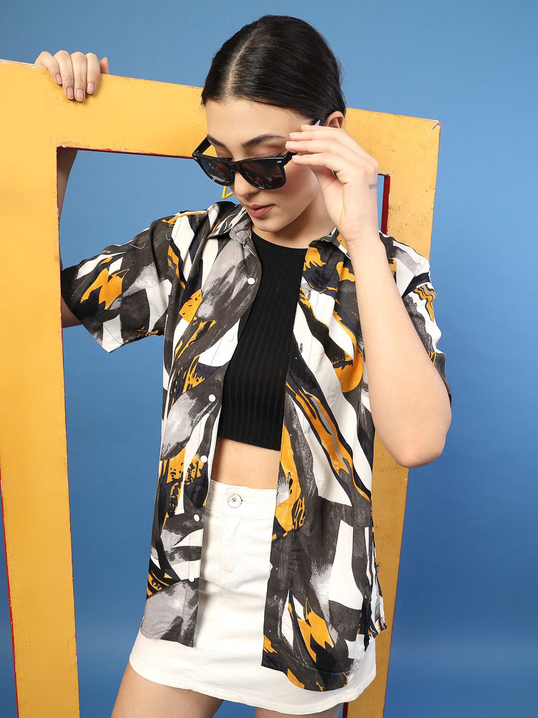 

Rigo Women Relaxed Spread Collar Graphic Printed Casual Shirt, White