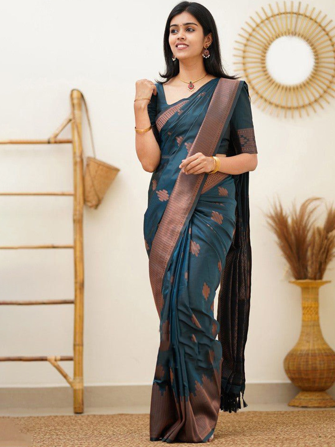 

HANDSEL Woven Design Zari Pure Silk Banarasi Saree, Teal