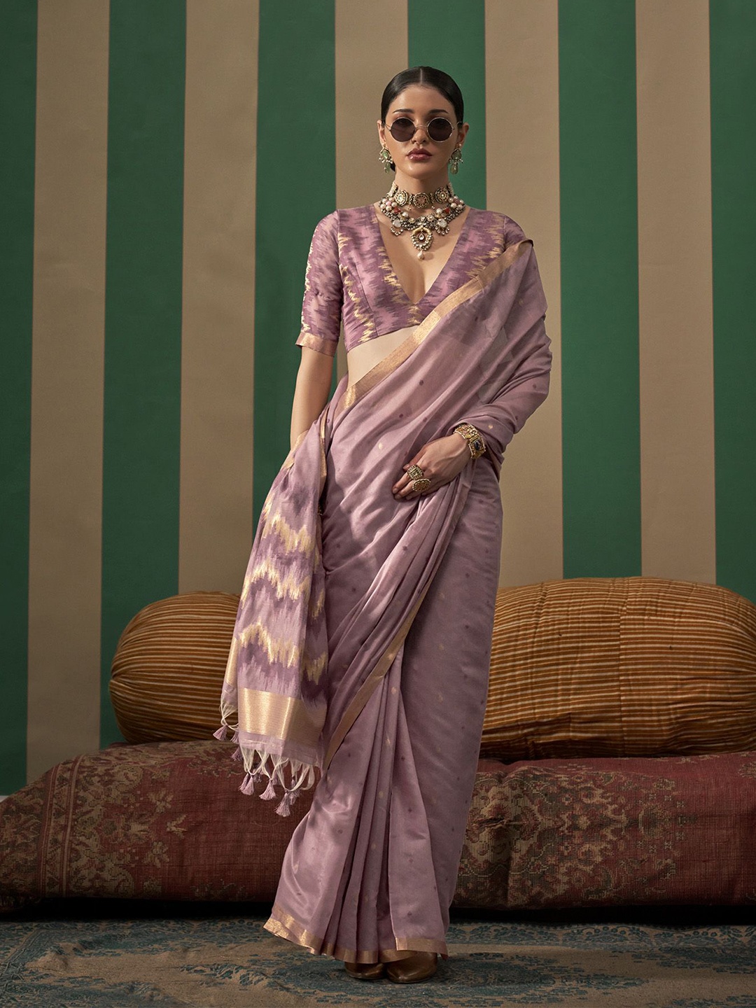 

elora Woven Design Zari Saree, Lavender