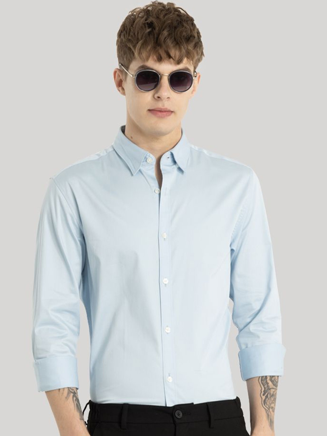 

Snitch Men Smart Spread Collar Solid Cotton Slim Fit Semiformal Shirt, Blue