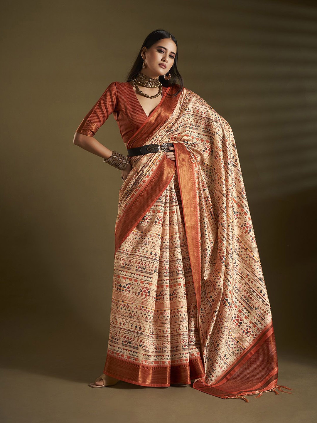 

elora Ethnic Motifs Silk Designer Saree, Beige