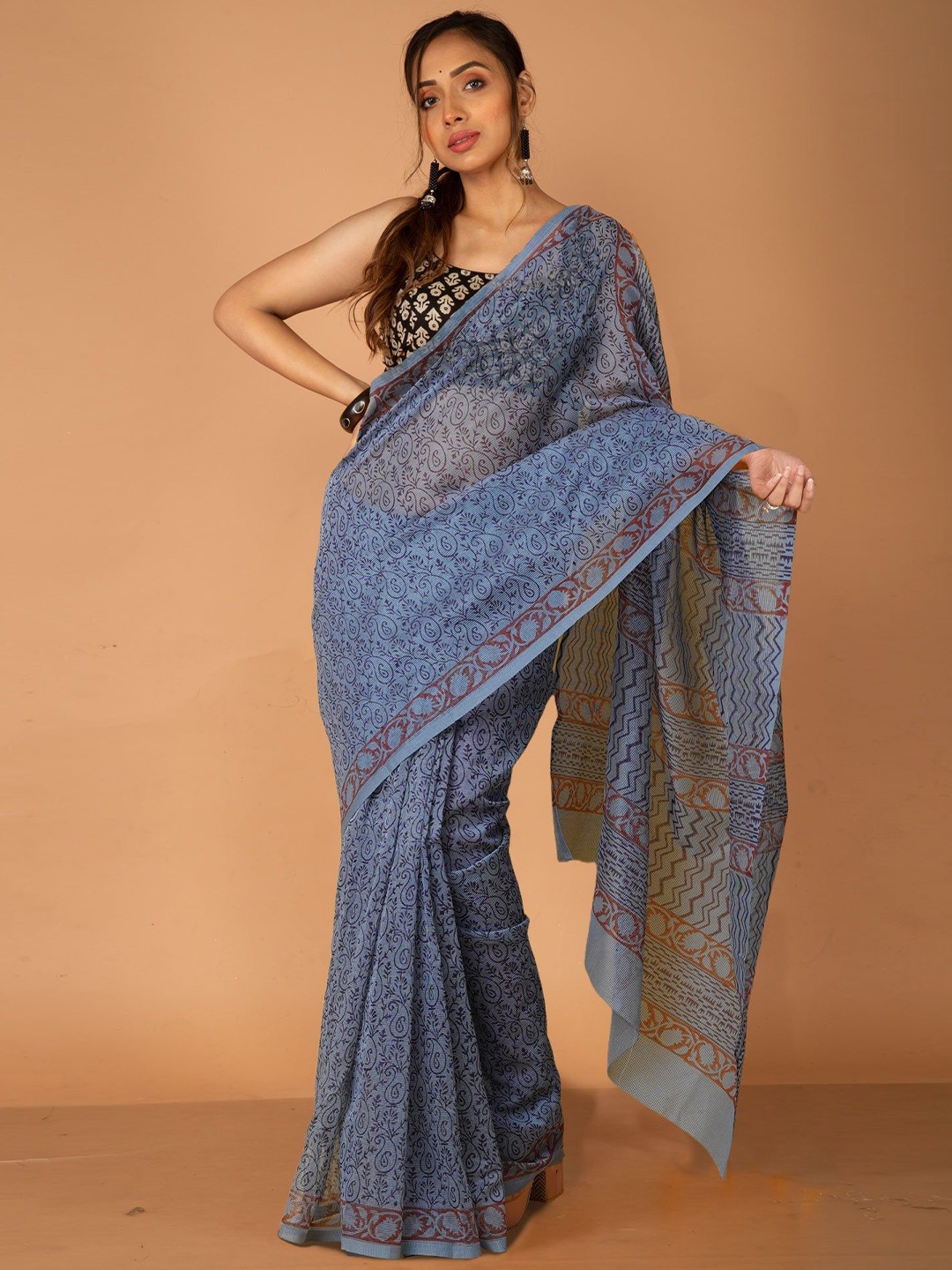 

Unnati Silks Floral Supernet Handloom Block Print Saree, Grey