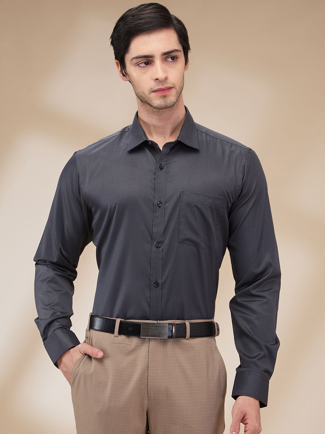 

Park Avenue Men Cutaway Collar Solid Cotton Slim Fit Formal Shirt, Grey