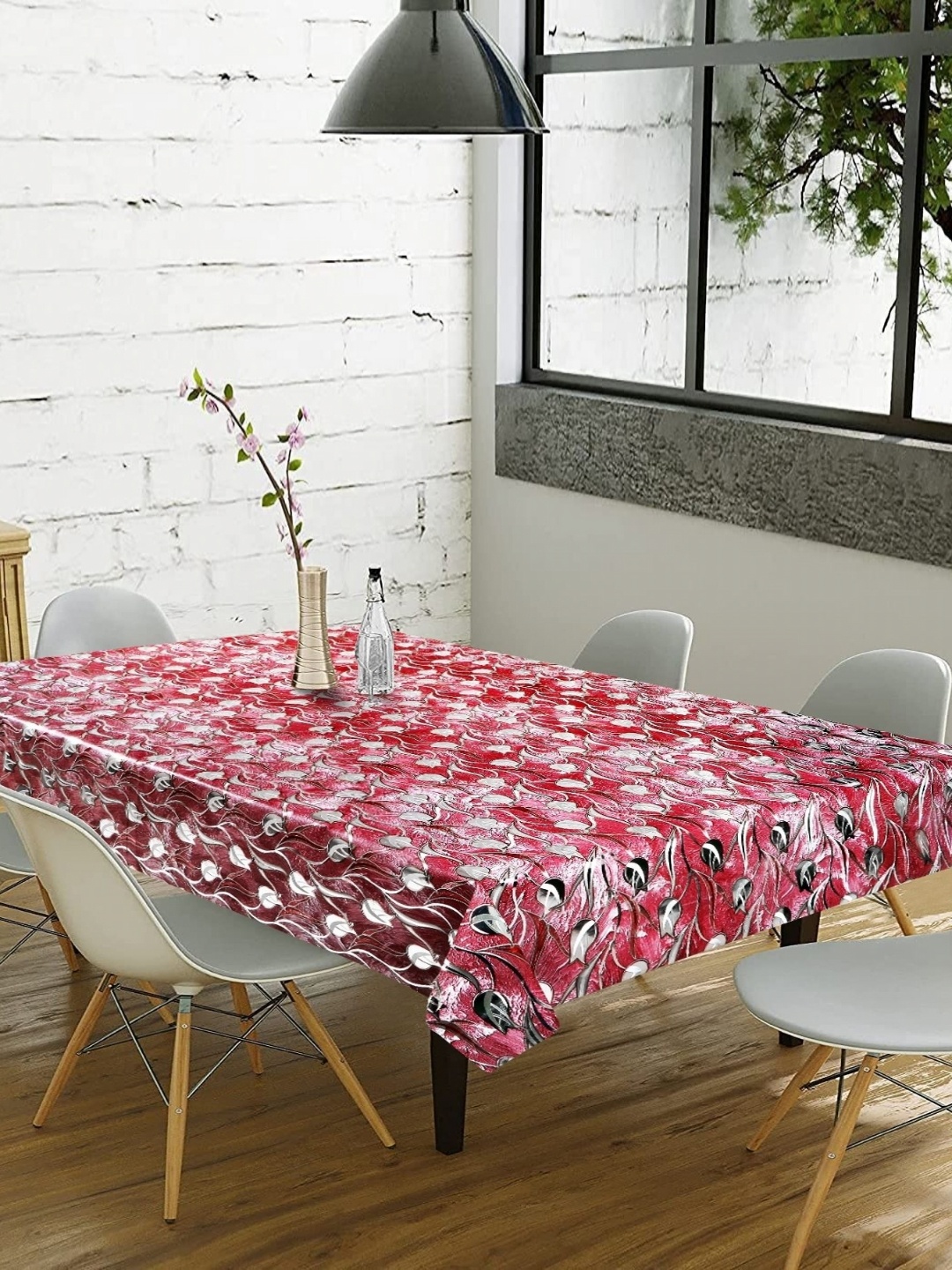 

LooMantha Red & White Floral Waterproof 6-Seater Table Cover