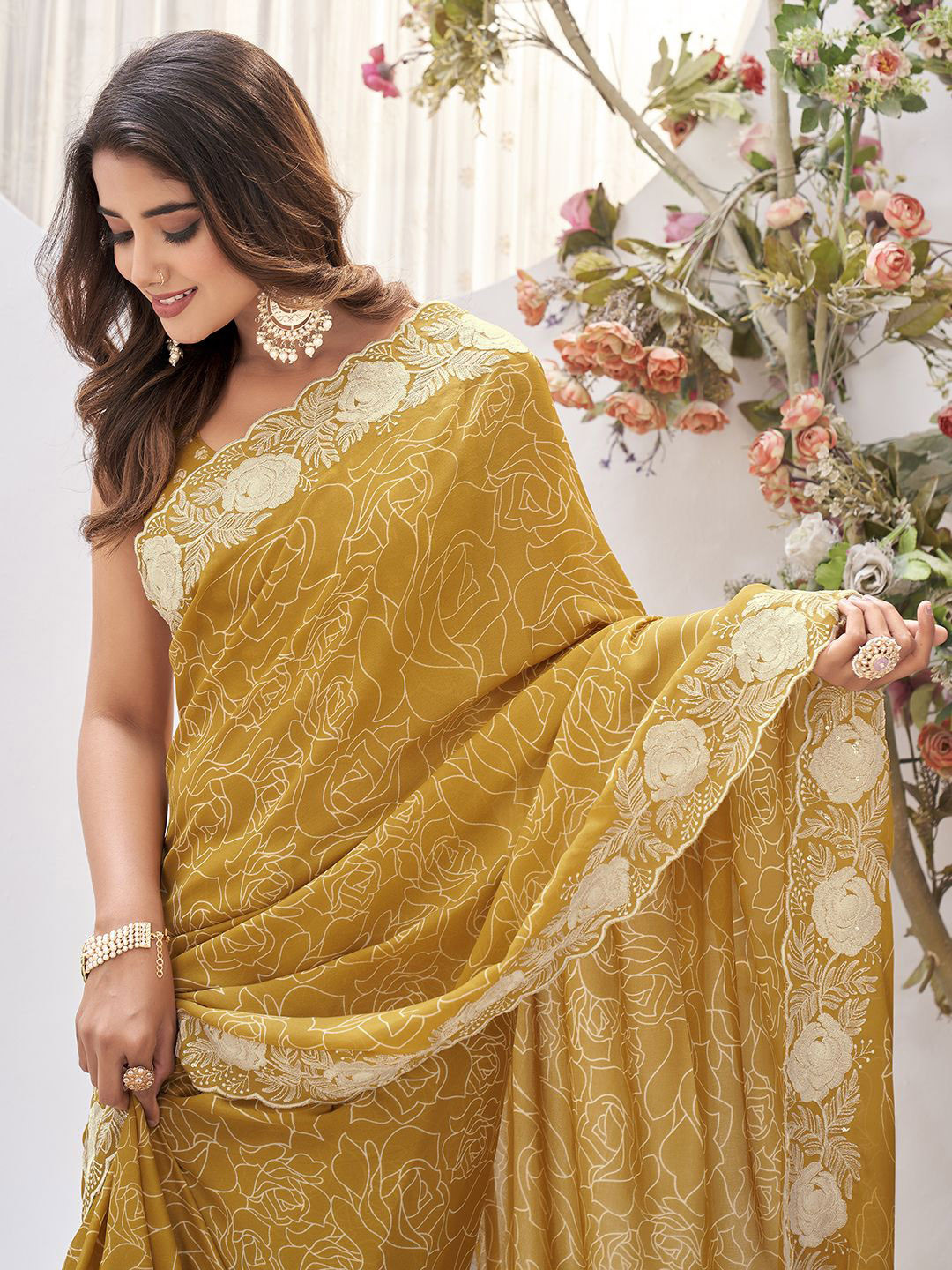 

Mitera Abstract Printed Embroidered Saree, Yellow