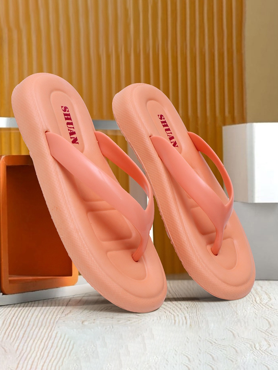 

SHUAN Women Rubber Thong Flip-Flops, Peach