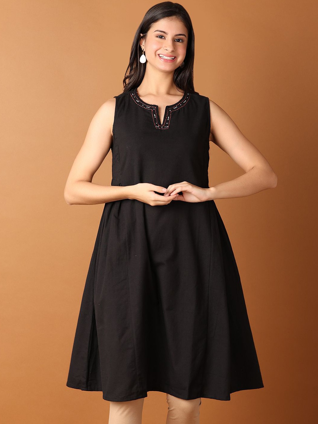 

UNLIMITED Women Kurta, Black
