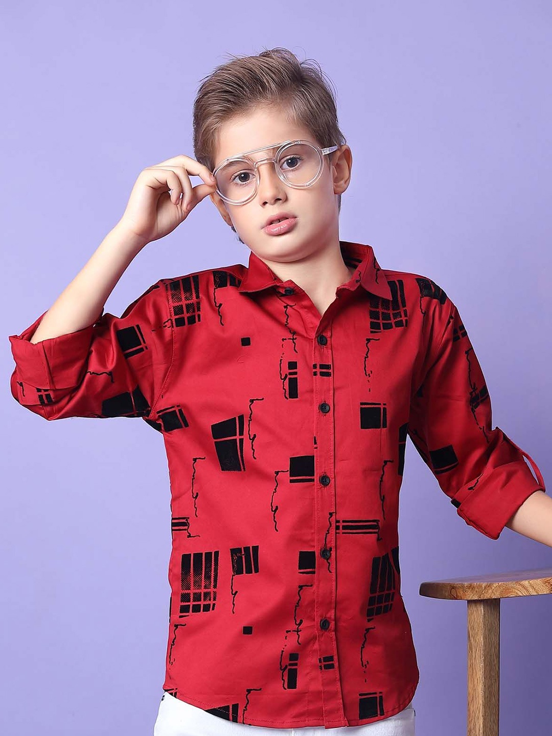 

MashUp Boys Classic Spread Collar Abstract Printed Cotton Casual Shirt, Maroon