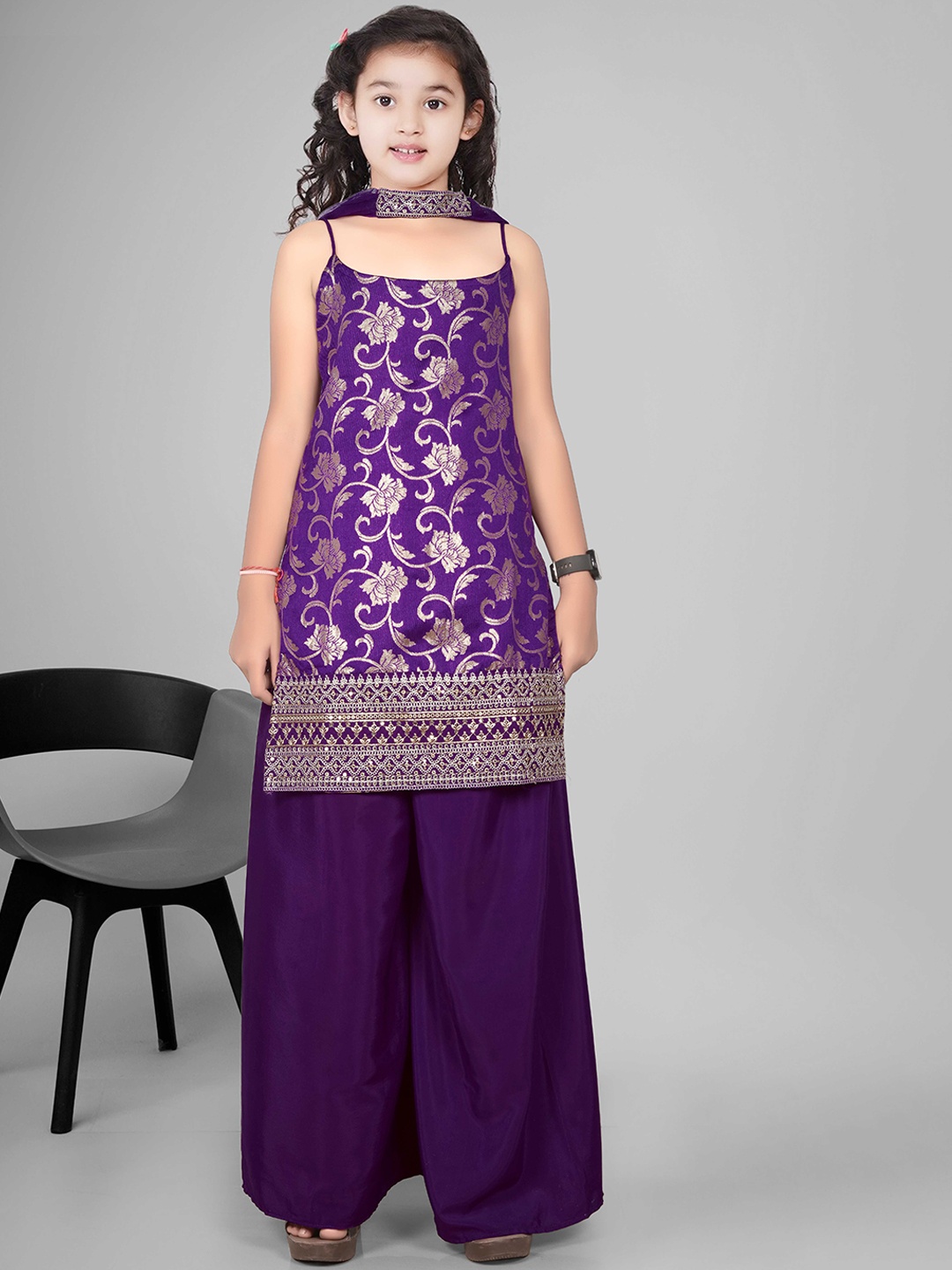 

UFB Girls Floral Regular Kurta with Palazzos & With Dupatta, Purple
