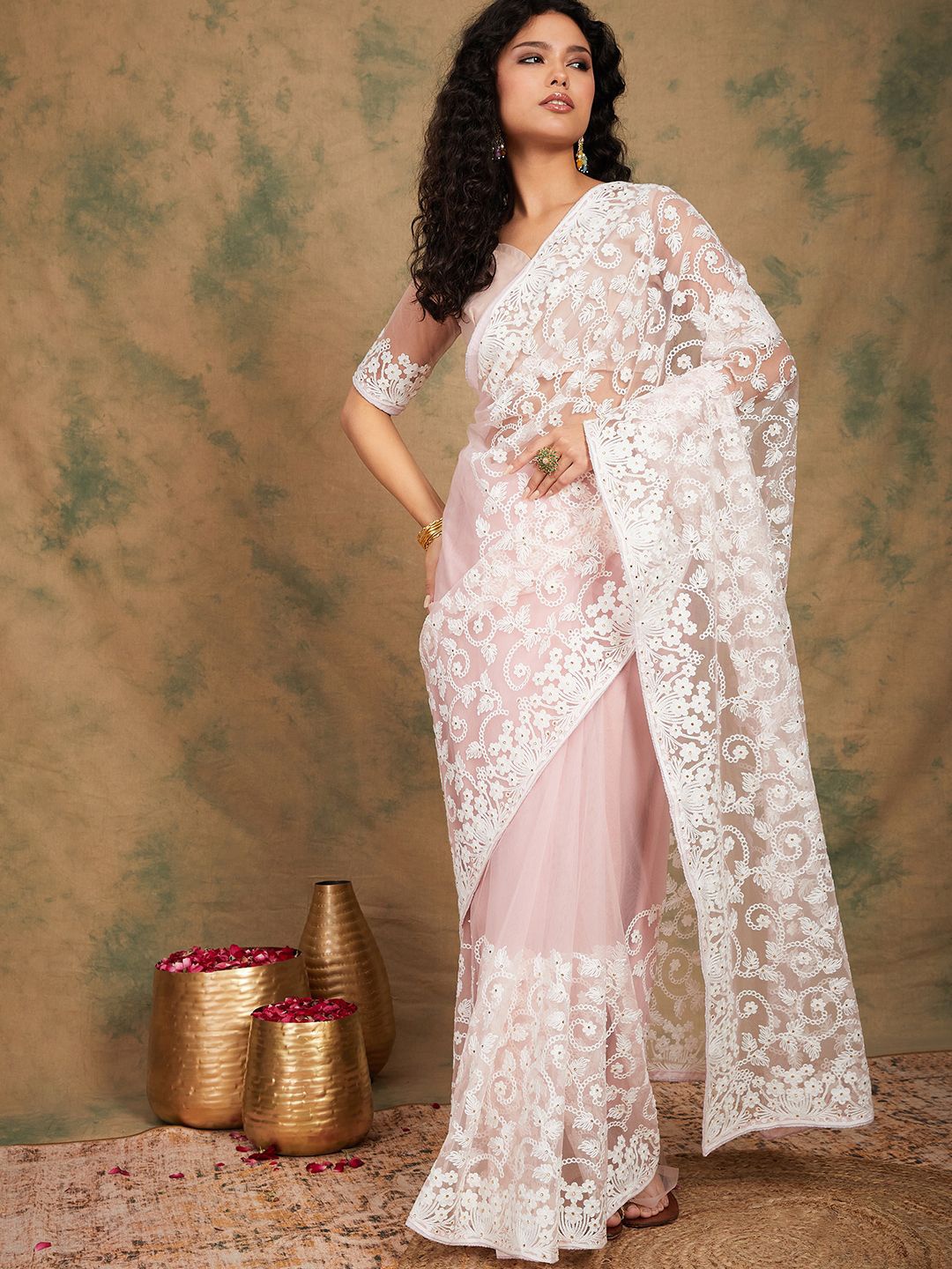 

DIVASTRI Floral Embroidered Beads and Stones Net Designer Saree, Pink