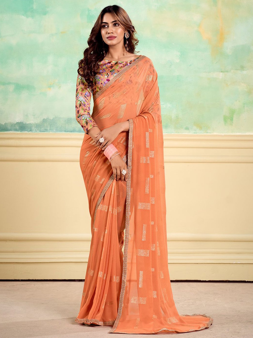 

Panzora Geometric Woven Design Celebrity Saree, Peach
