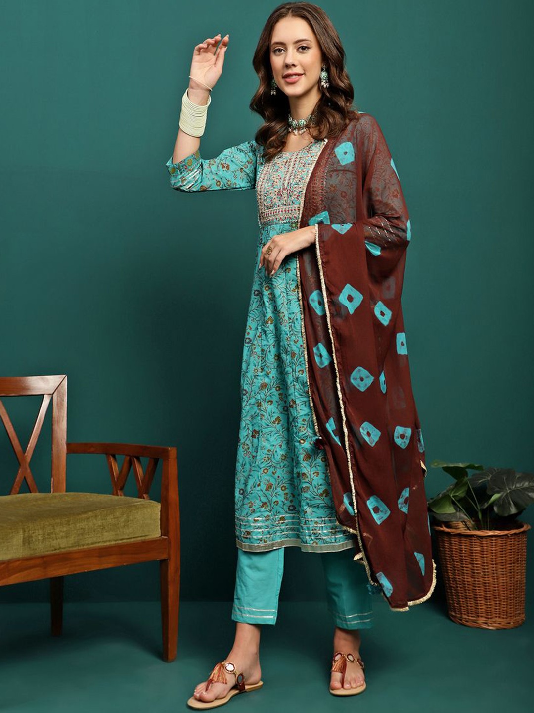 

BANDIA Women Pure Cotton Floral Printed Panelled Kurta & Trousers With Dupatta, Turquoise blue