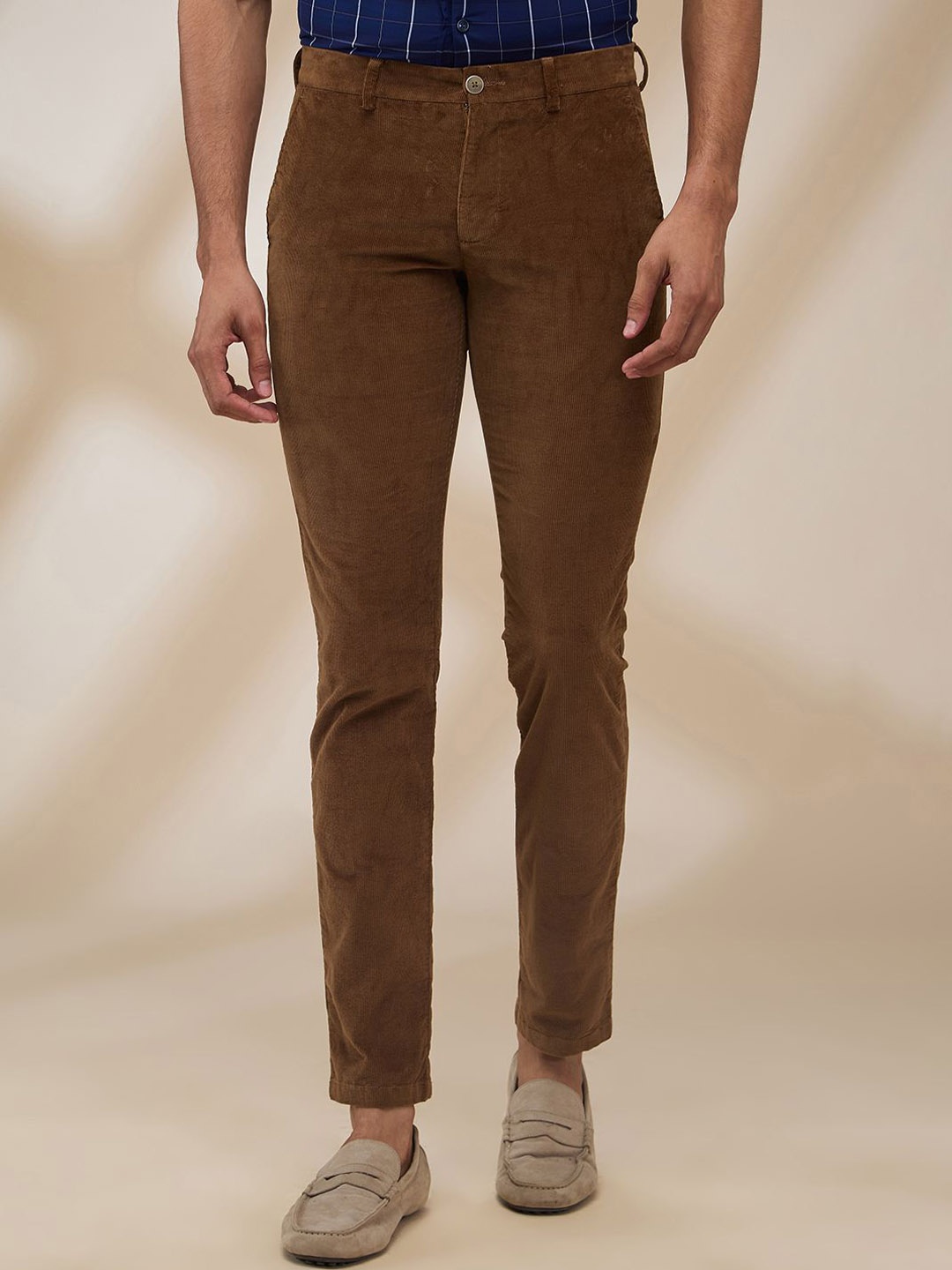 

Park Avenue Men Solid Cotton Slim Fit Regular Trousers, Brown