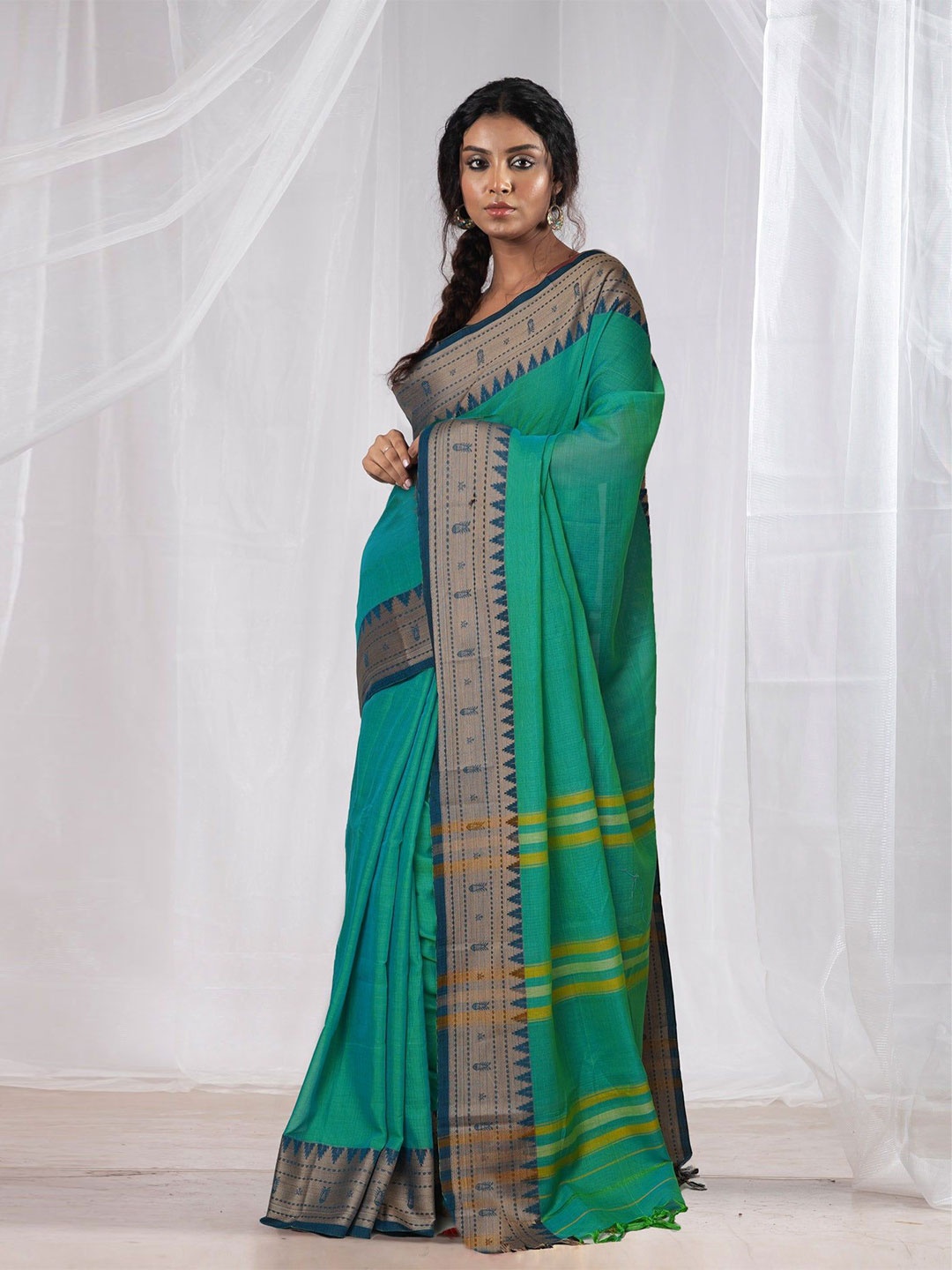 

Unnati Silks Zari Pure Cotton Handloom Narayan Peth Saree, Green