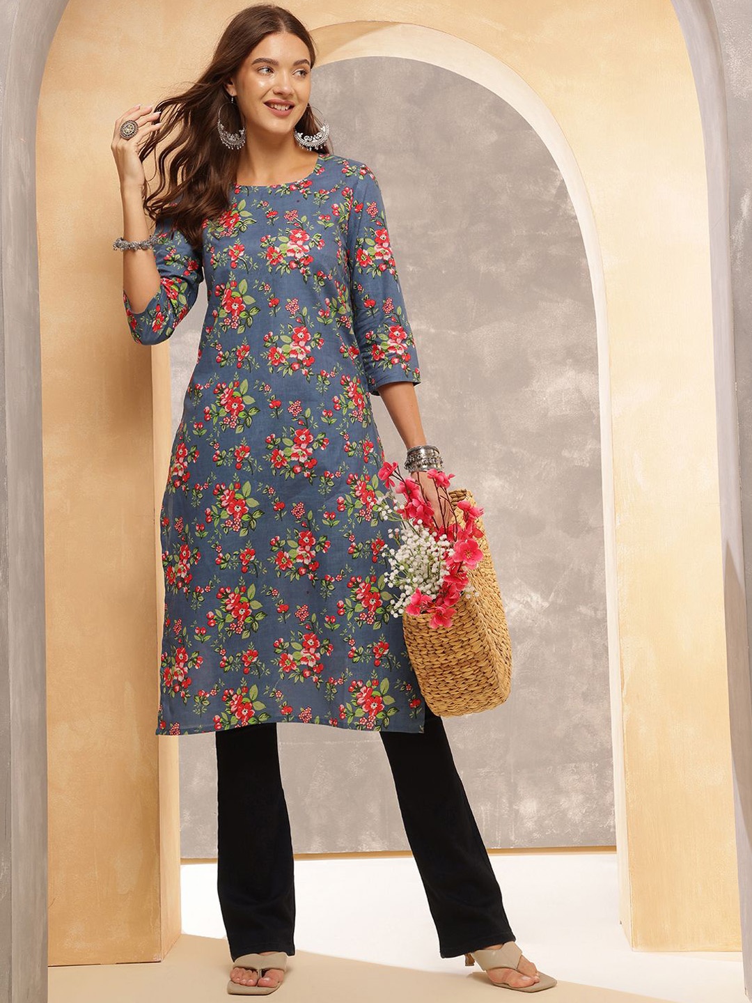 

Anouk Rustic Women Floral Printed Cotton Three-Quarter Sleeves Kurta, Blue