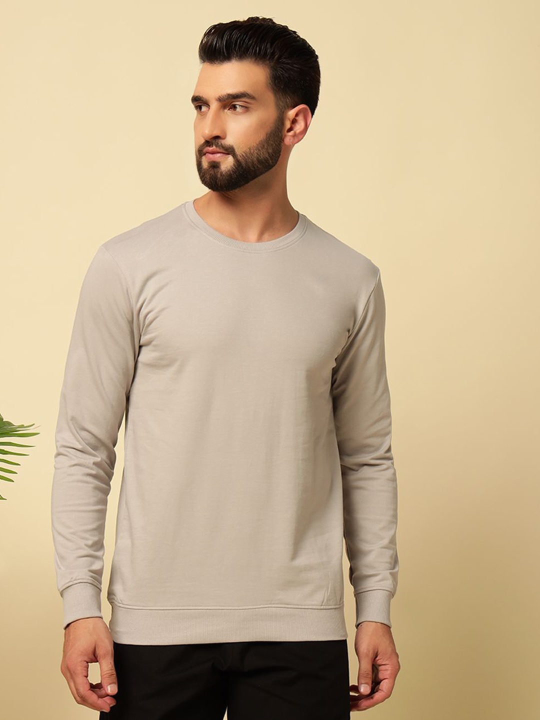 

MUWIN Men Premium Solid Round Neck Cotton T-Shirt, Grey