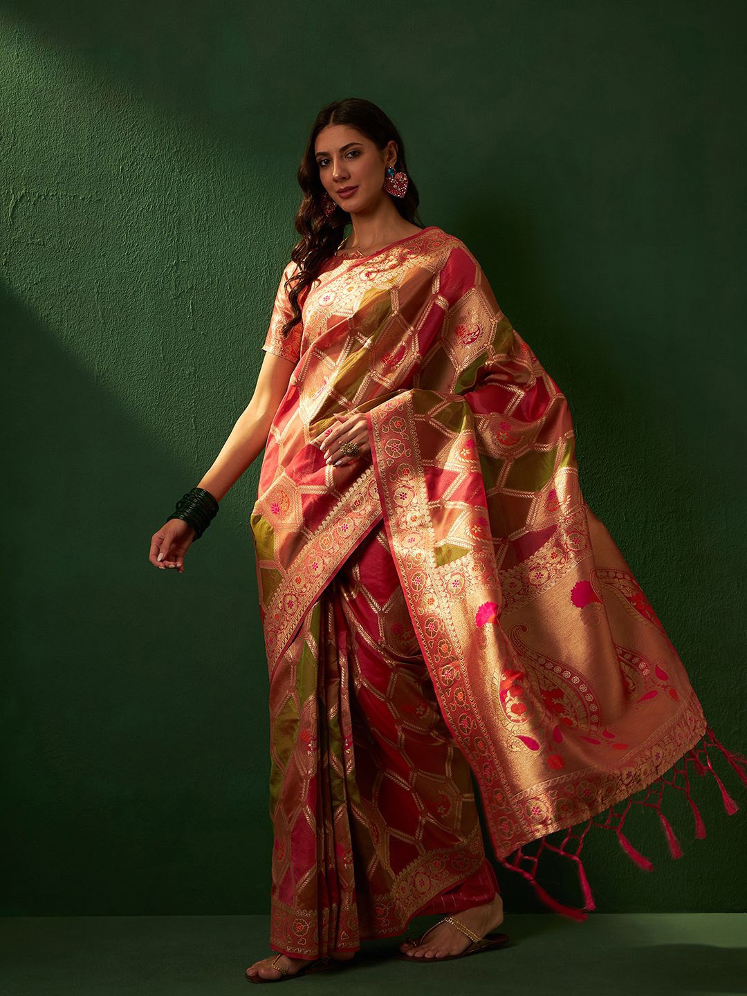 

DIVASTRI Woven Design Zari Organza Designer Banarasi Saree, Pink
