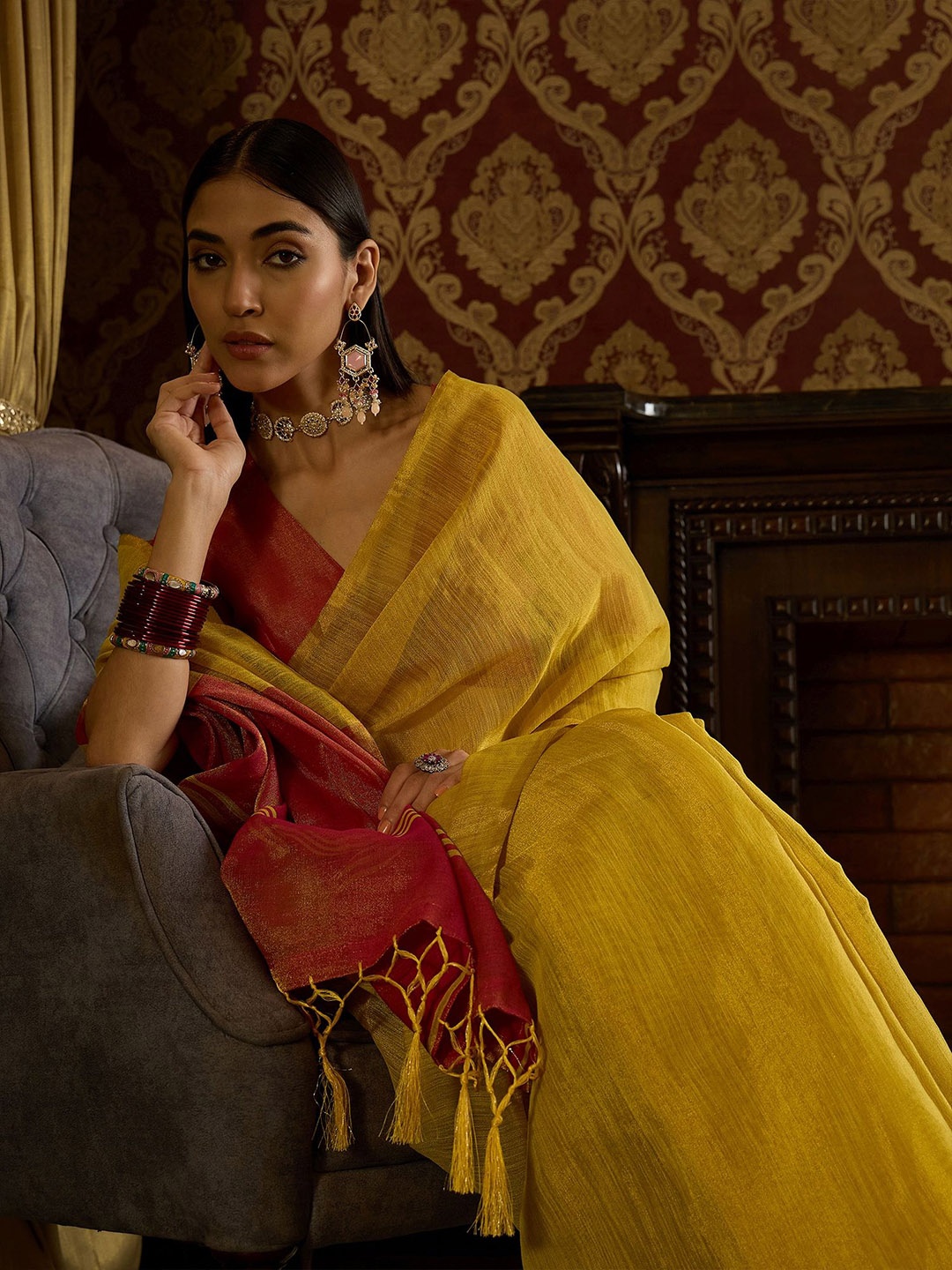 

Sangria Woven Design Banarasi Tissue Saree, Yellow