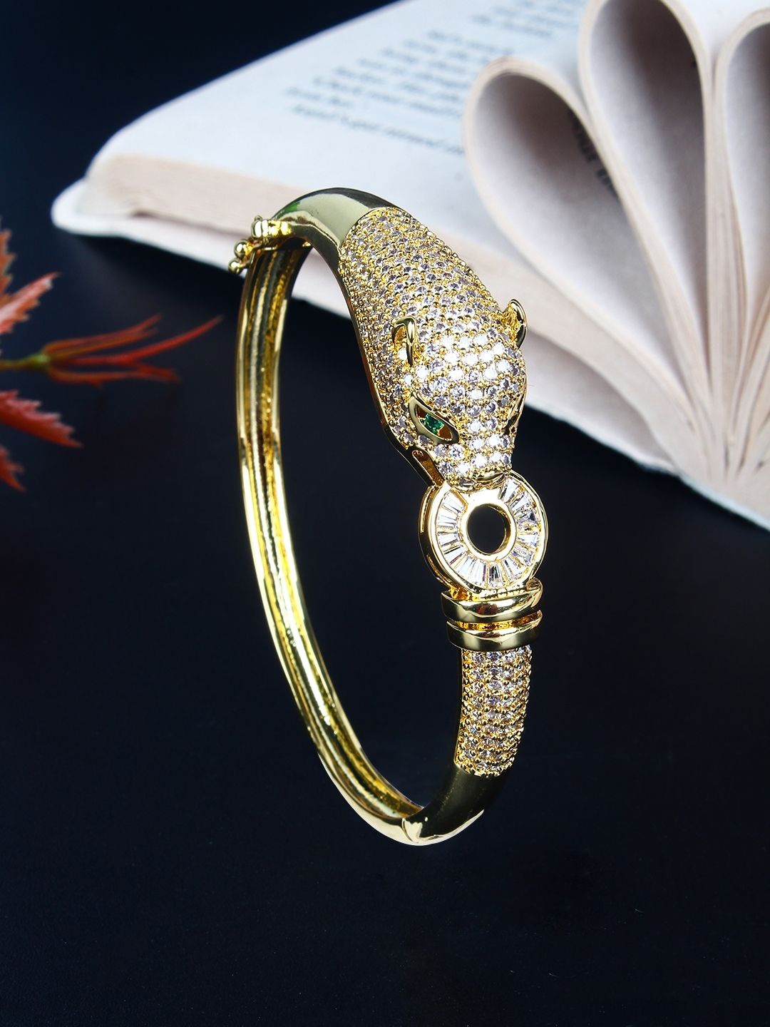 

KPOP Gold-Plated Cubic Zirconia Studded Bangle-Style Bracelet